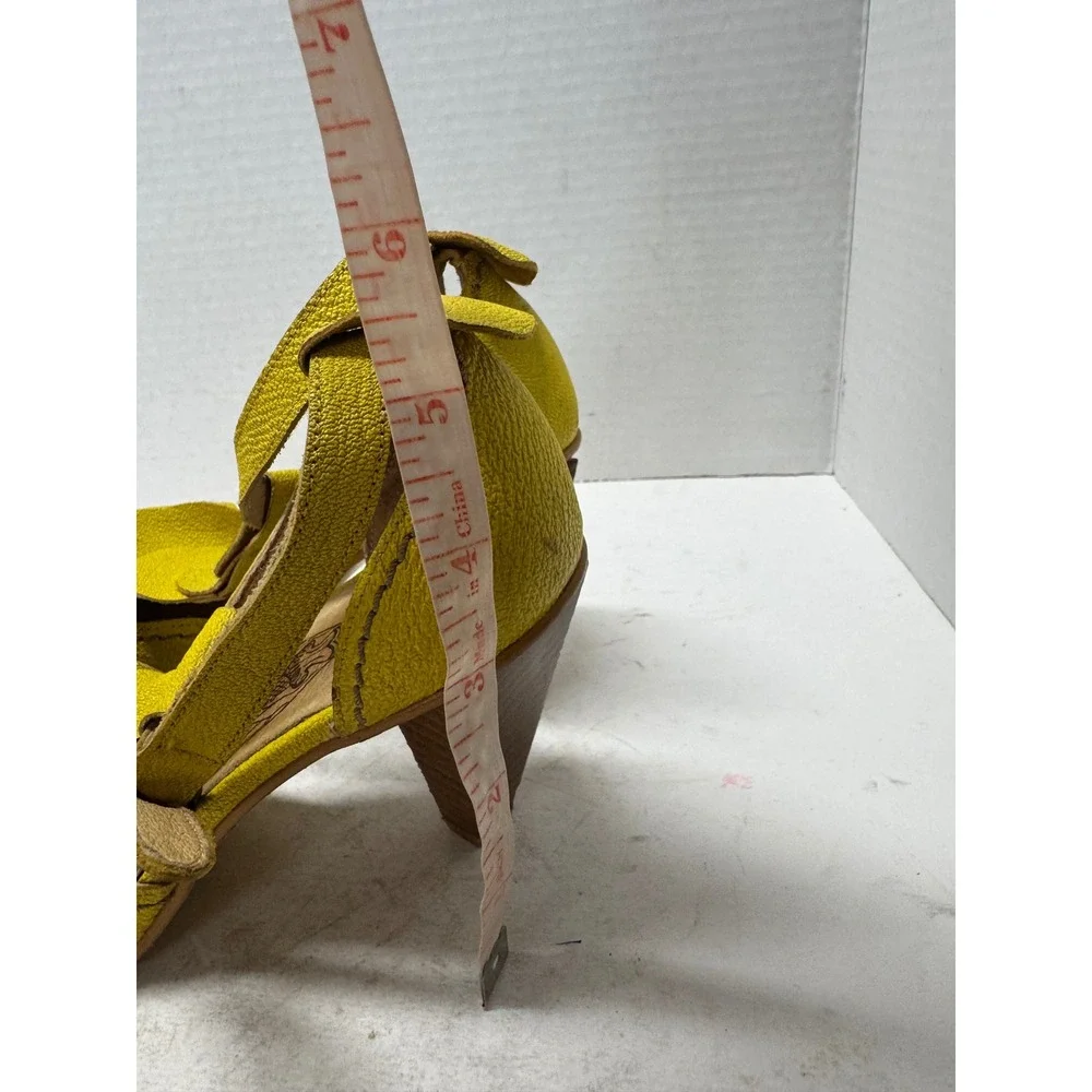Fly Girl Yellow Pebbled Leather Tiered Petal Ankle Strap Cone Heels Size 37 7